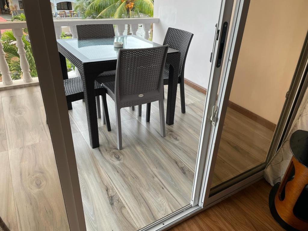 Mokara Holiday Apartment Anse Royale Exterior foto